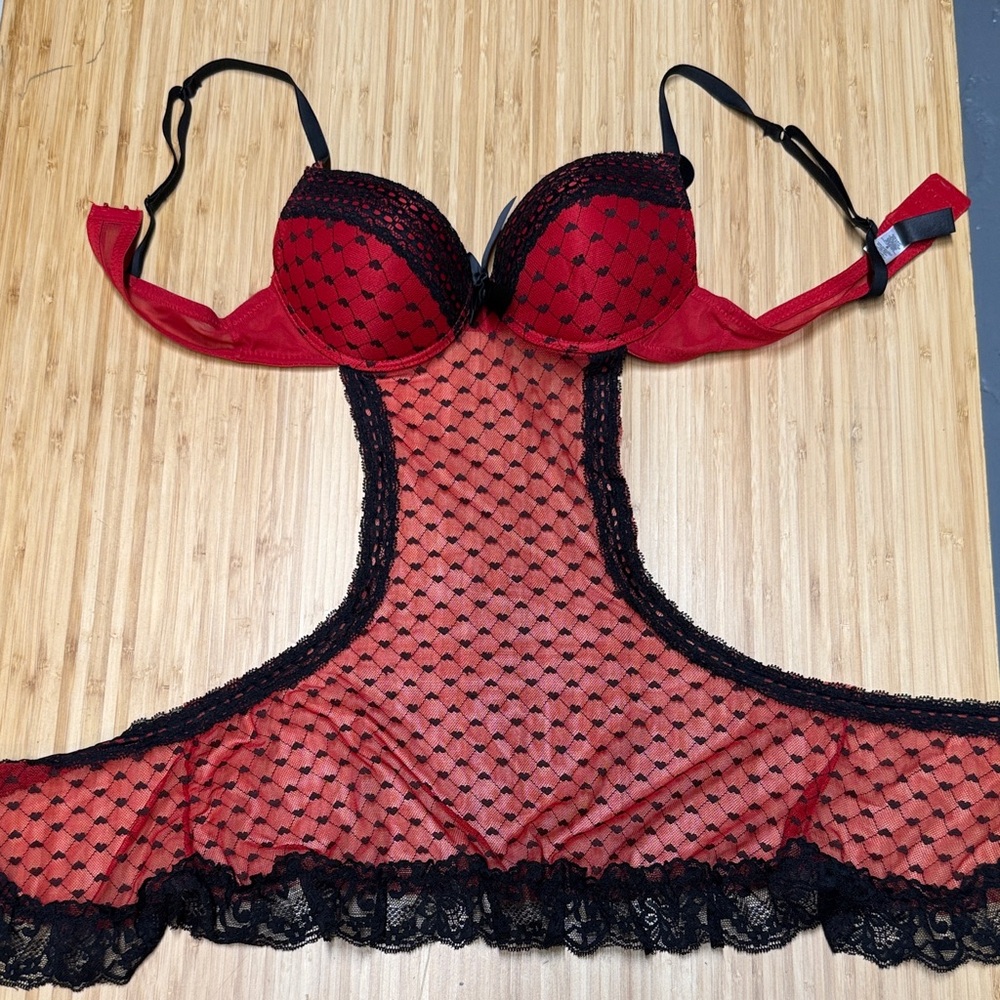 Elegant Red and Black Lace Lingerie Set